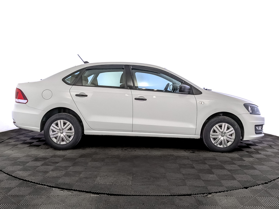car-card-slide Volkswagen Polo 2018 54 281км фото №4