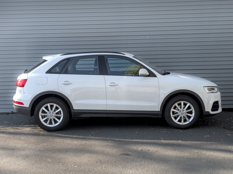 car-card-slide Audi Q3 2018 108 872км фото №4