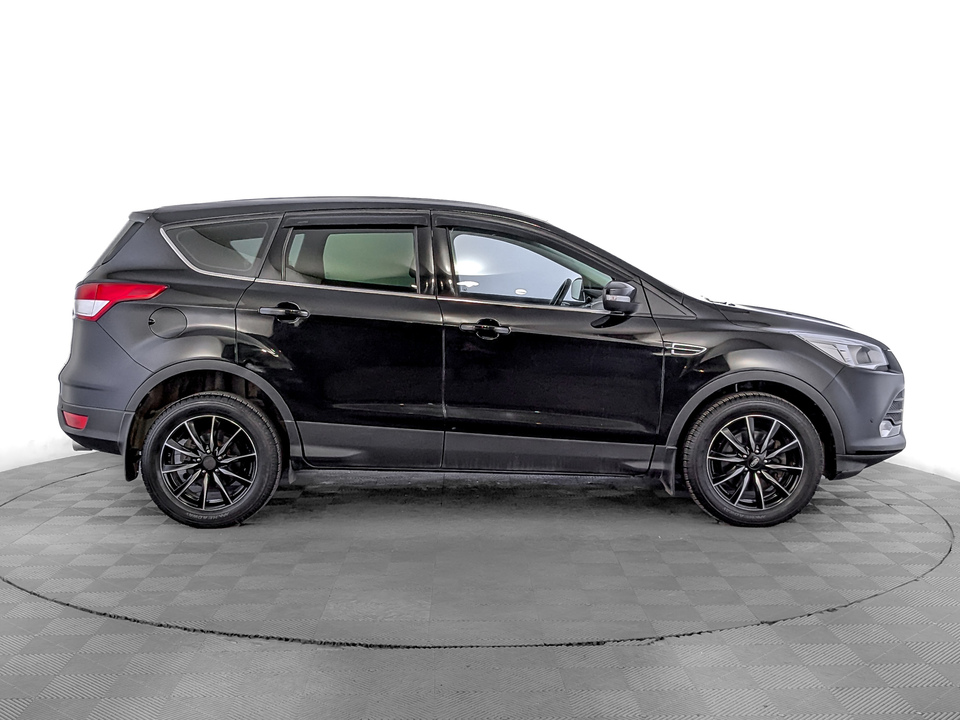 car-card-slide Ford Kuga 2015 77 992км фото №4