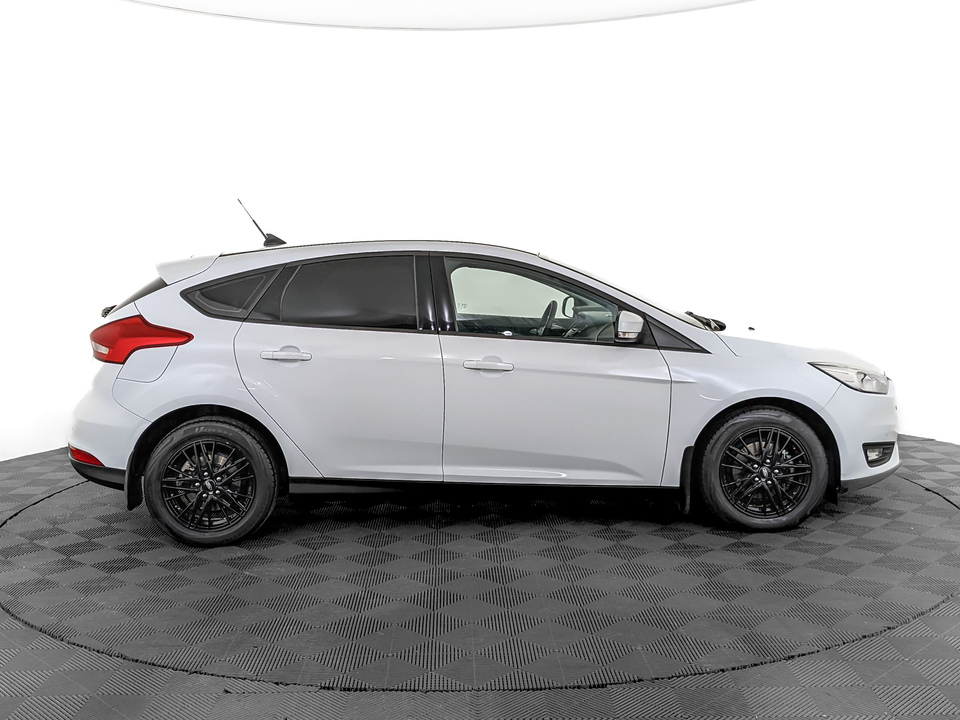 Ford Focus 2018 38 429км фото №4