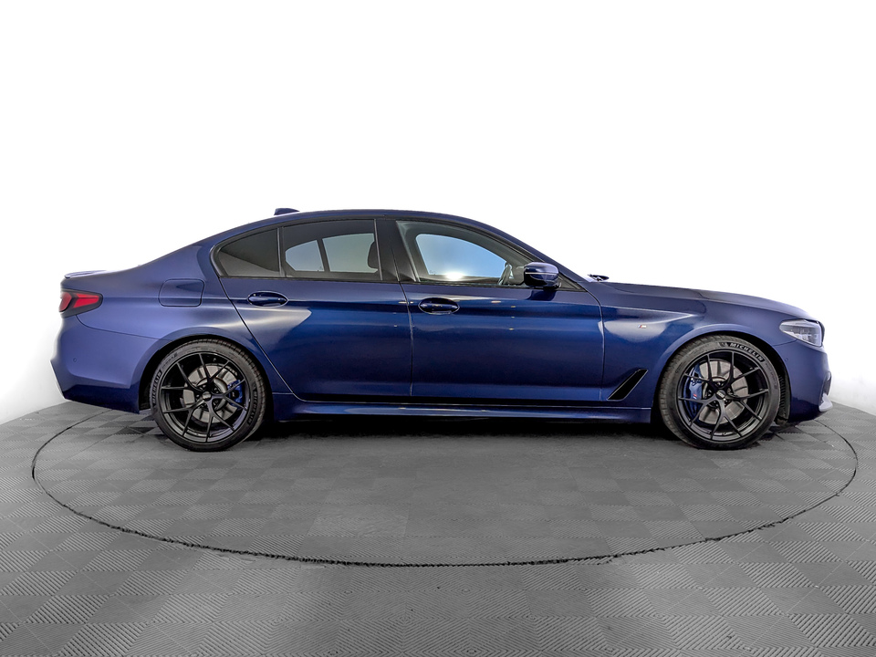 car-card-slide BMW 5 серии 2019 136 185км фото №4