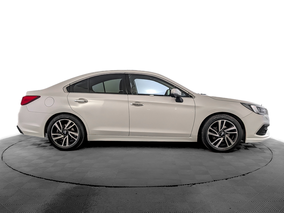 car-card-slide Subaru Legacy 2019 66 210км фото №4