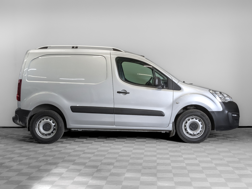 car-card-slide Peugeot Partner 2021 116 372км фото №4