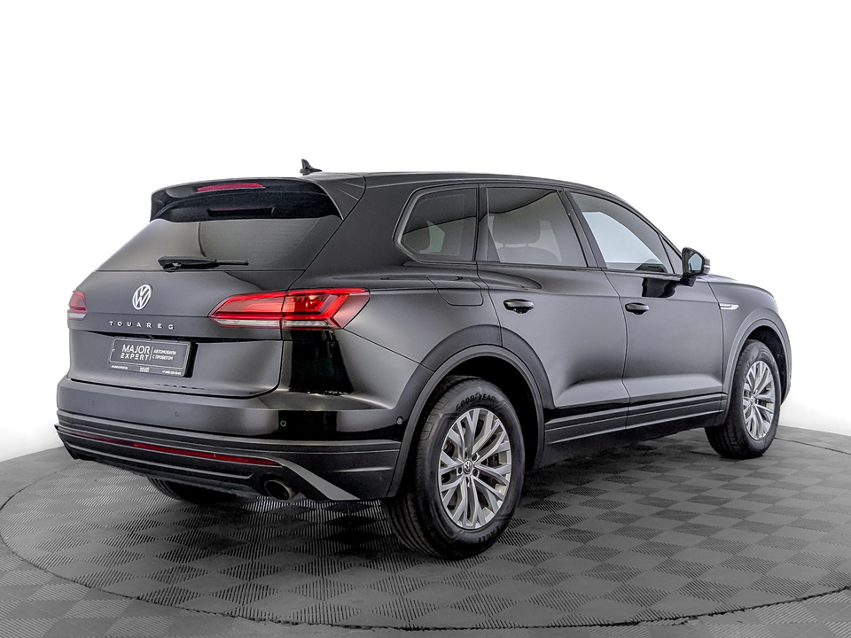 car-card-slide Volkswagen Touareg 2019 37 553км фото №5