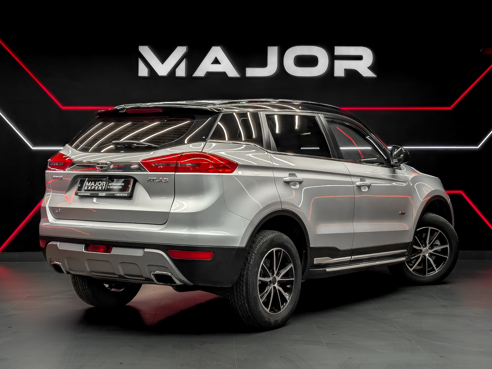 car-card-slide Geely Atlas 2019 54 970км фото №5