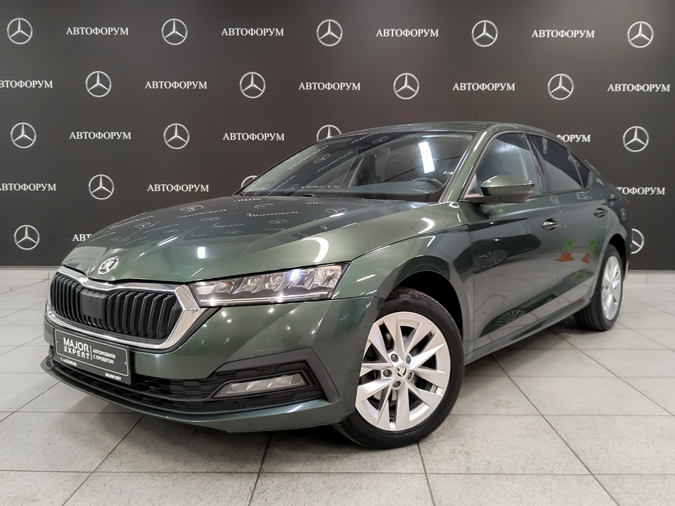 car-card-slide Skoda Octavia 2020 157 142км фото №1