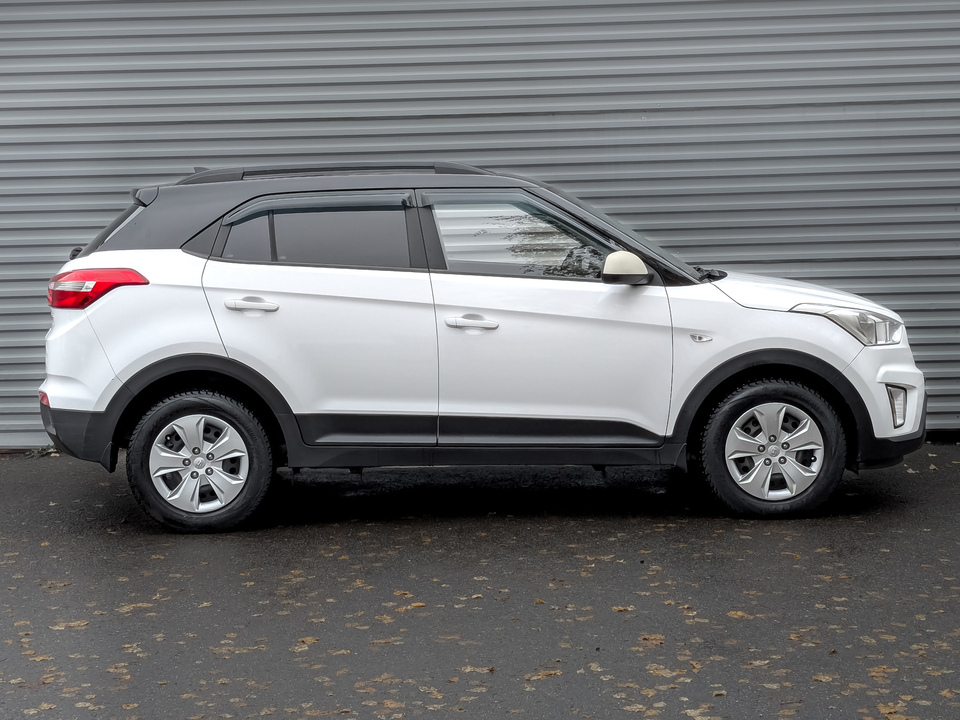 car-card-slide Hyundai Creta 2021 72 089км фото №4