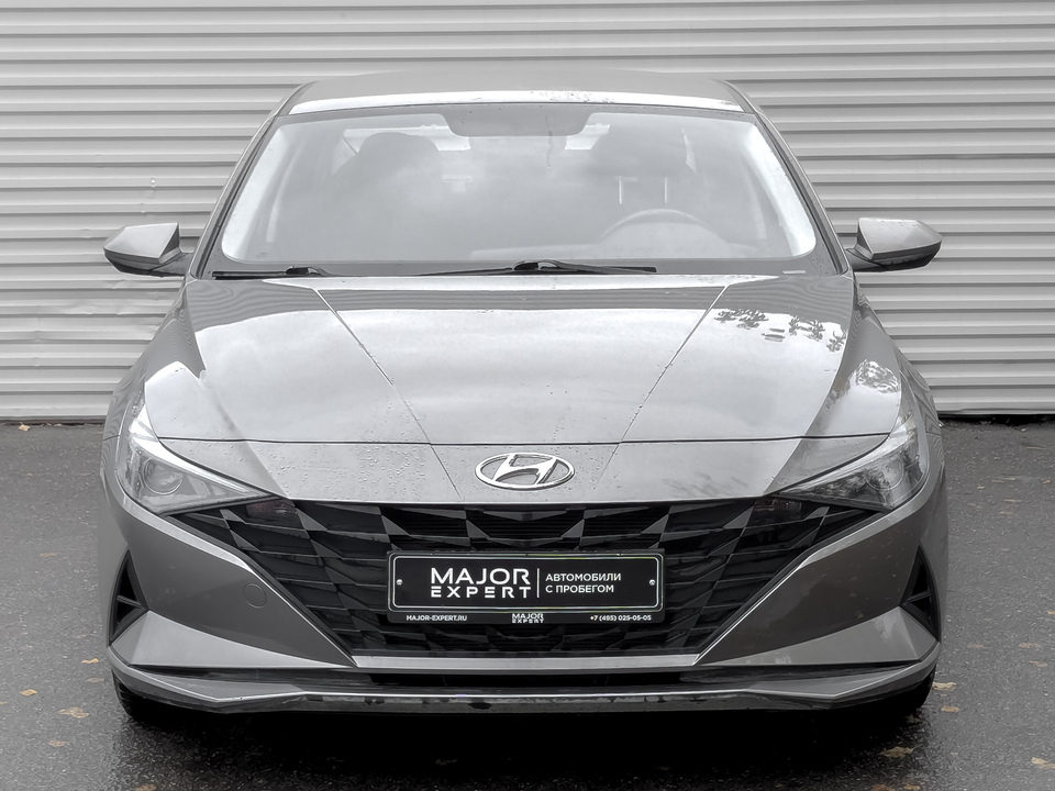 car-card-slide Hyundai Elantra 2022 64 685км фото №2