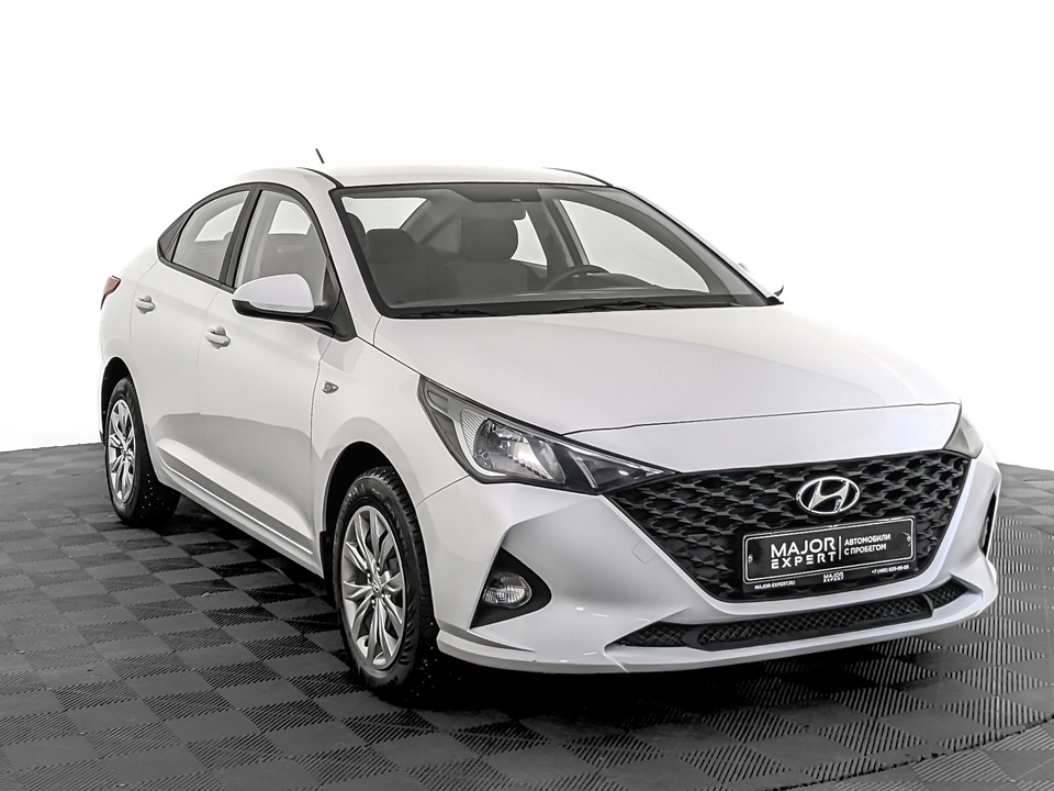 car-card-slide Hyundai Solaris 2022 46 970км фото №3