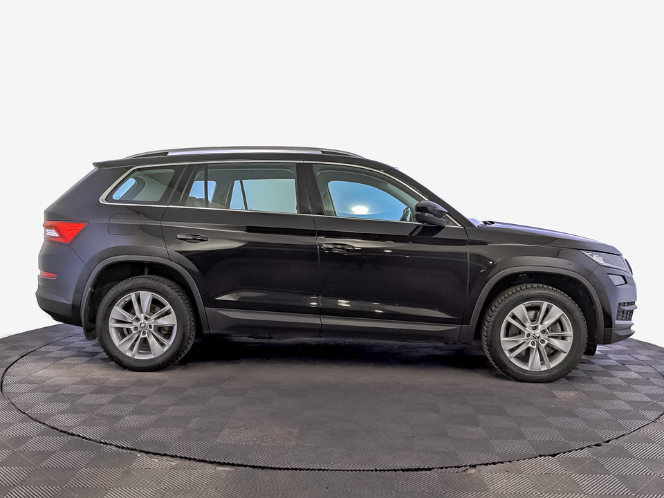car-card-slide Skoda Kodiaq 2021 124 853км фото №4