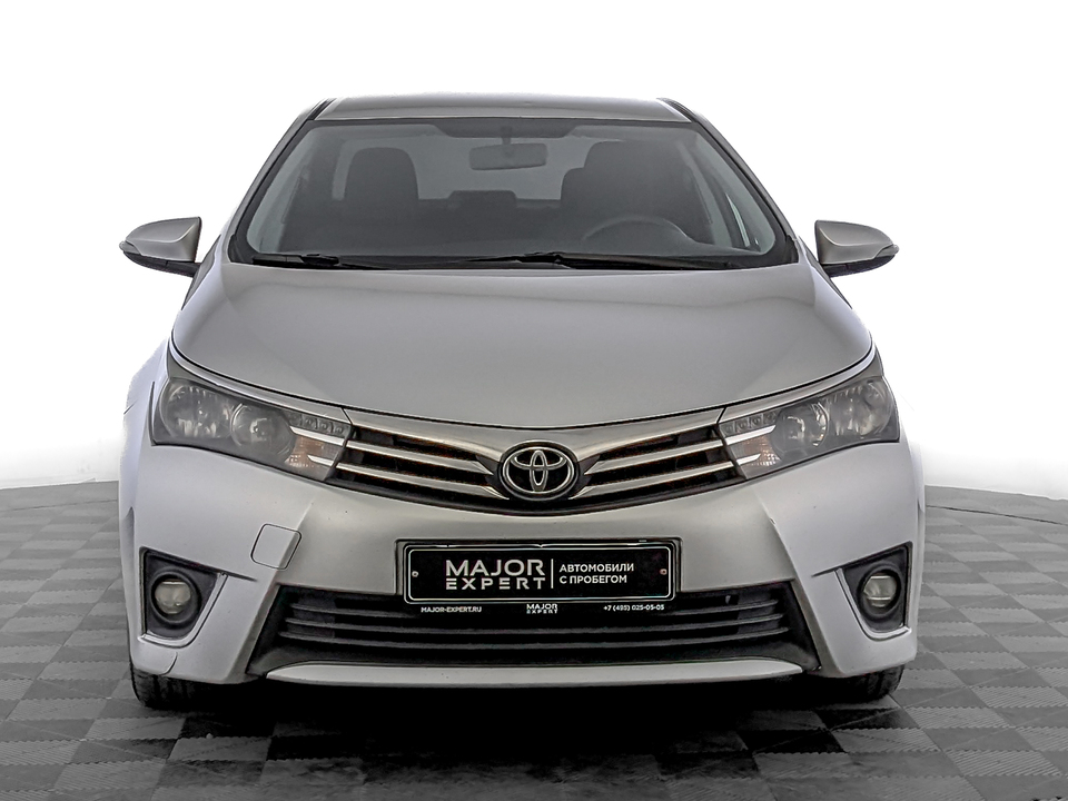 car-card-slide Toyota Corolla 2014 193 095км фото №2