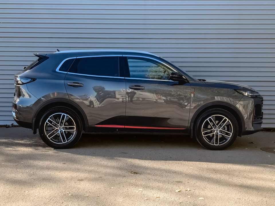 car-card-slide Changan UNI-S 2024 18 573км фото №4