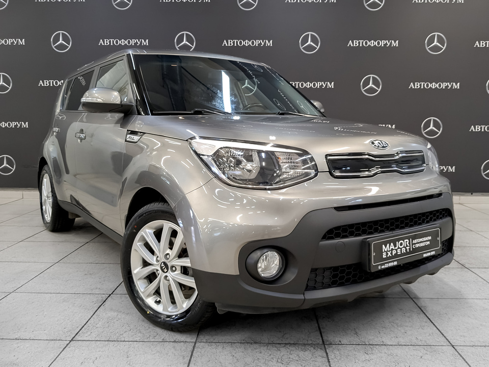 car-card-slide Kia Soul 2018 97 468км фото №3