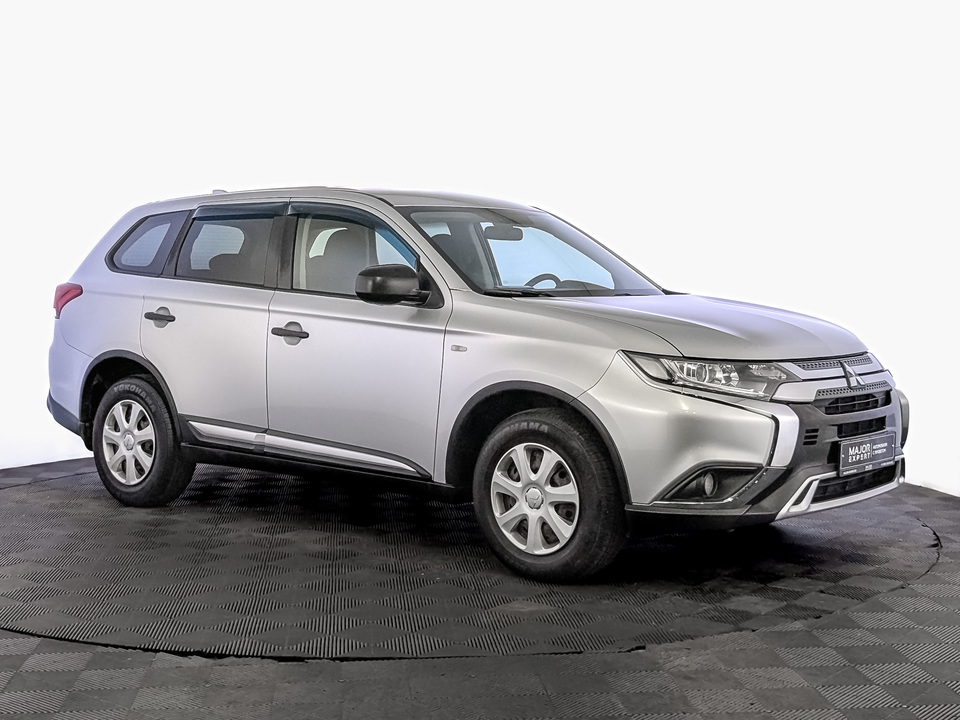 Mitsubishi Outlander 2019 90 929км фото №3