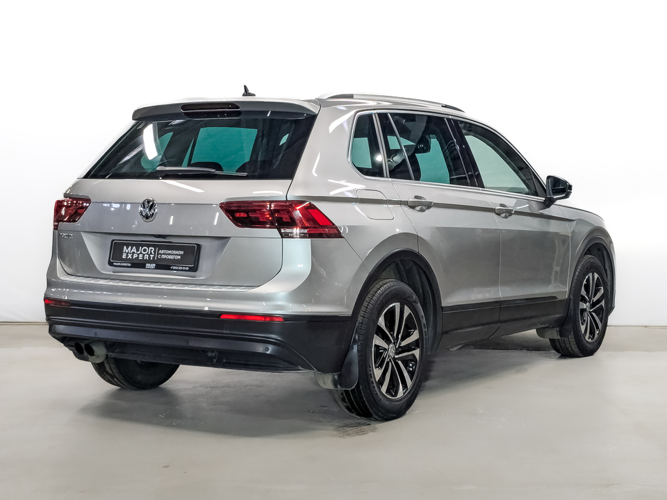 car-card-slide Volkswagen Tiguan 2020 102 774км фото №5