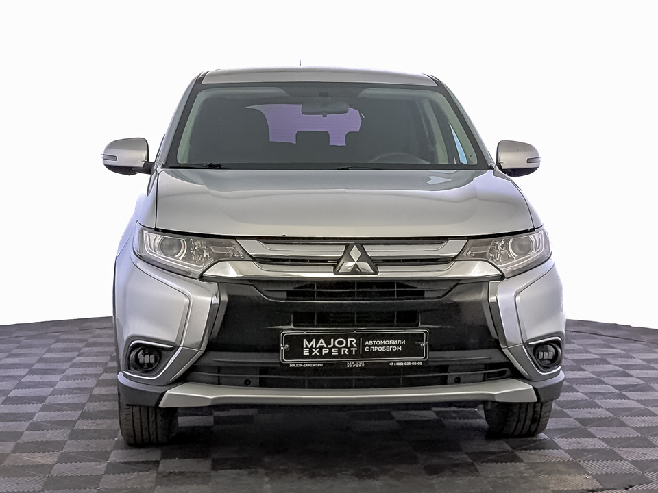 car-card-slide Mitsubishi Outlander 2015 178 330км фото №2