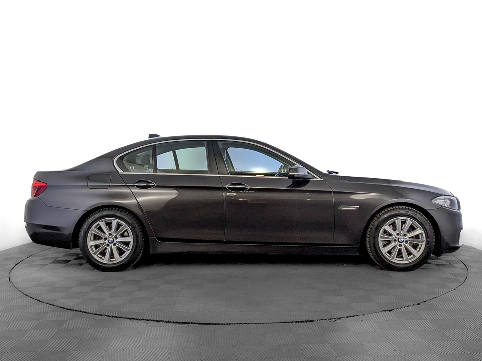 BMW 5 серии 2016 179 555км фото №4