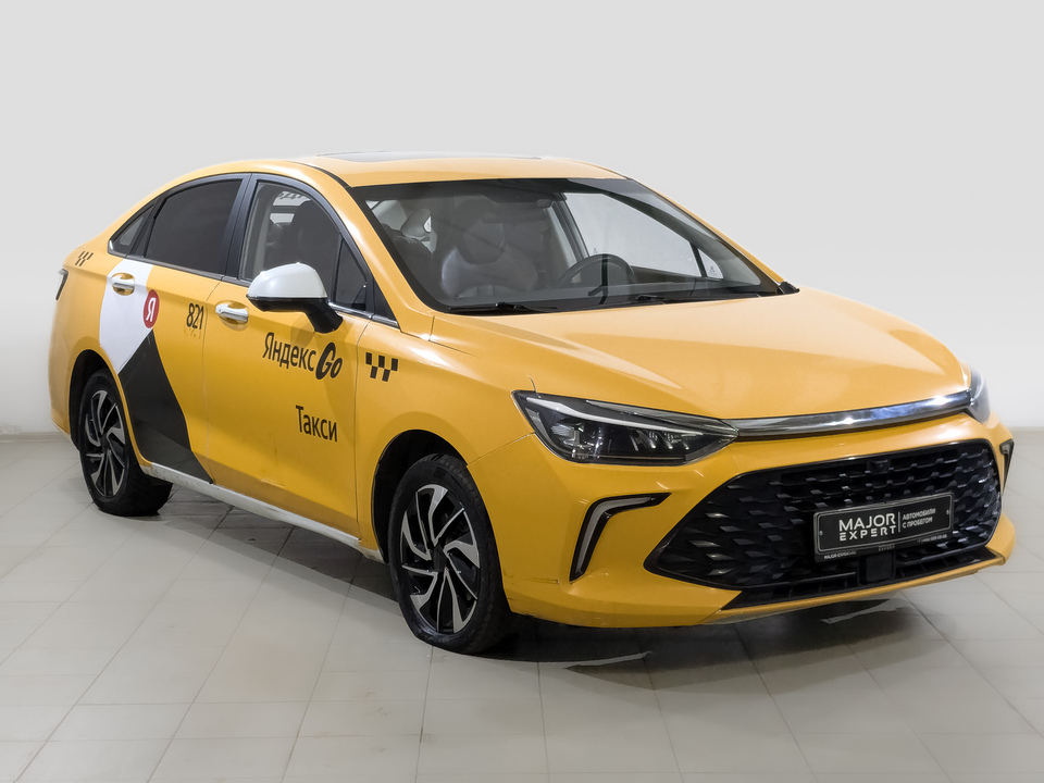 car-card-slide Baic U5 Plus 2023 142 559км фото №3