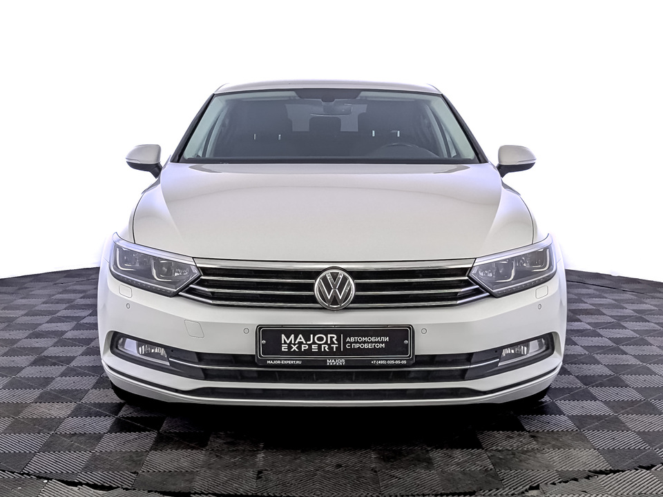 car-card-slide Volkswagen Passat 2019 116 847км фото №2