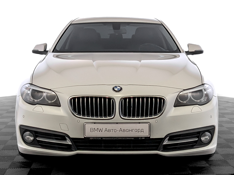car-card-slide BMW 5 серии 2014 179 151км фото №2