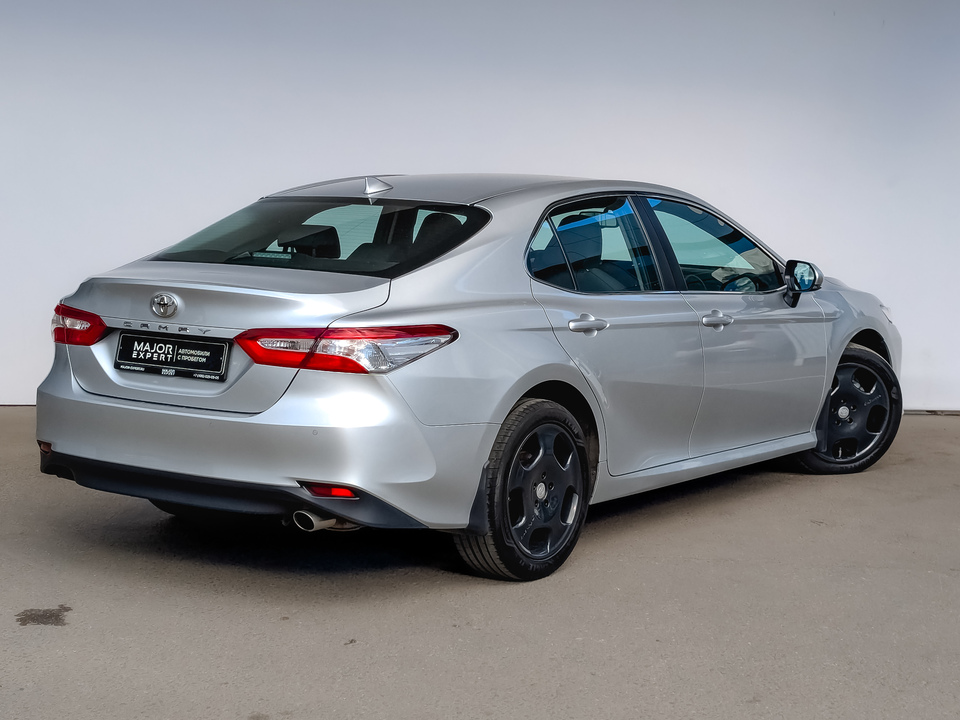 car-card-slide Toyota Camry 2021 50 288км фото №5