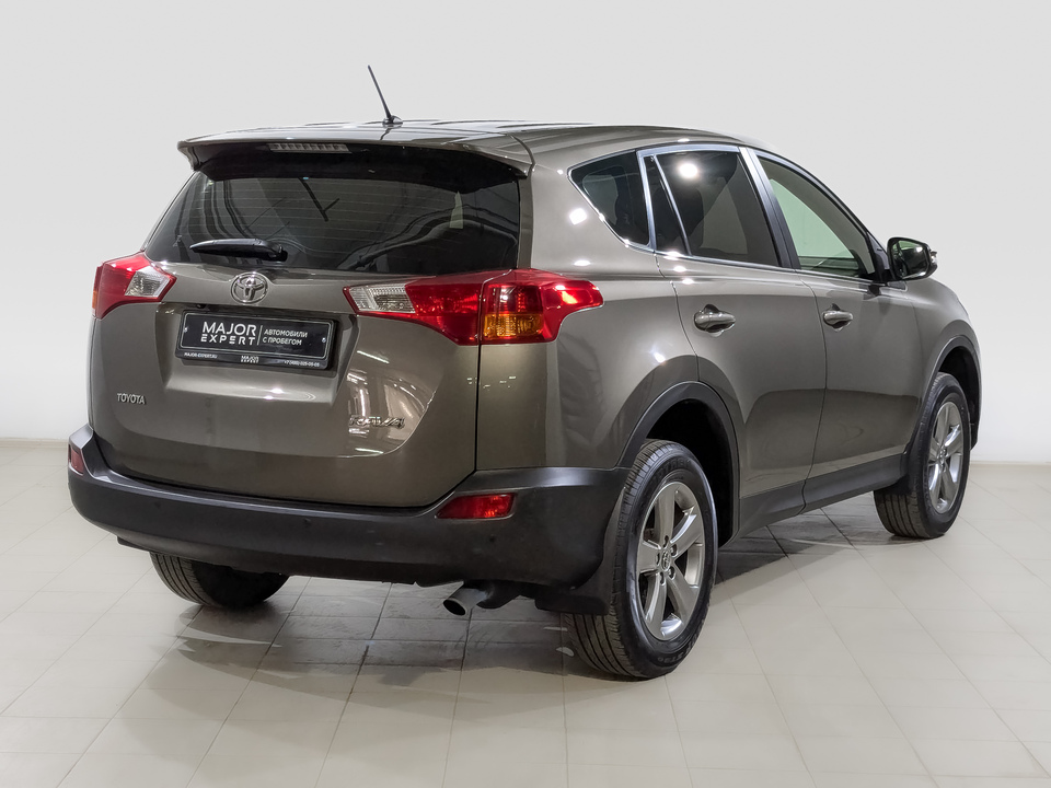 car-card-slide Toyota Rav-4 2015 85 916км фото №5