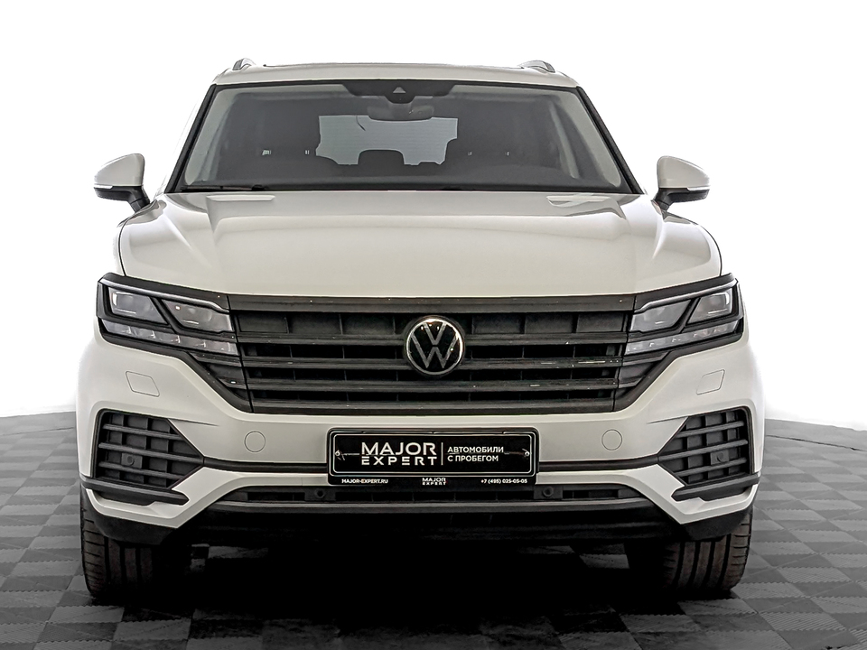 car-card-slide Volkswagen Touareg 2021 49 441км фото №2