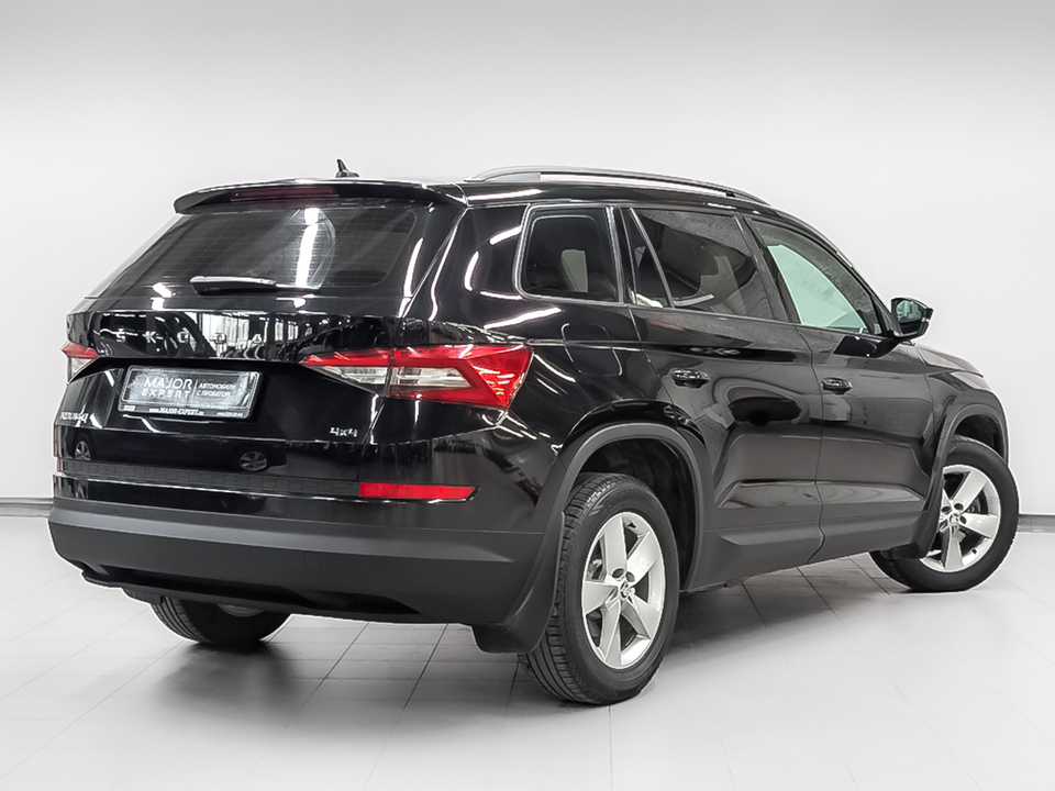 car-card-slide Skoda Kodiaq 2019 149 356км фото №5