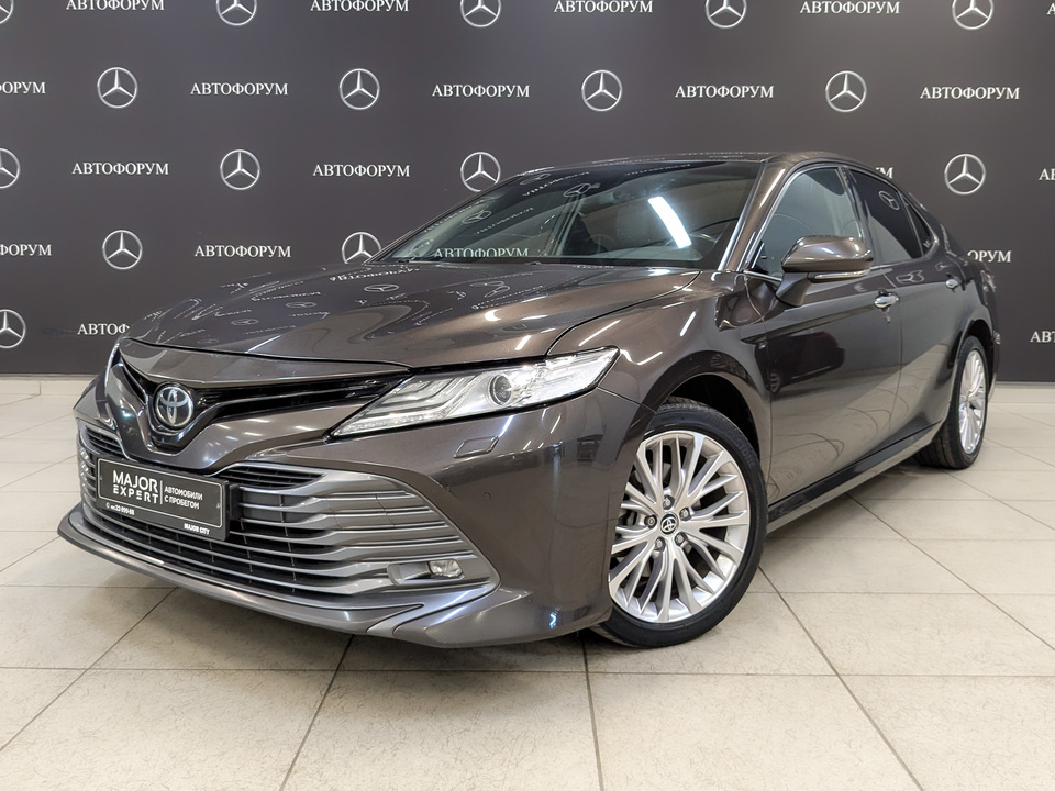 car-card-slide Toyota Camry 2020 150 000км фото №1