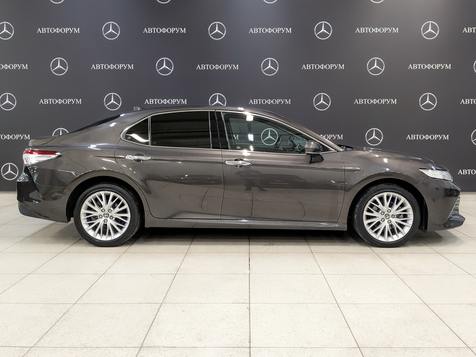 car-card-slide Toyota Camry 2020 150 000км фото №4