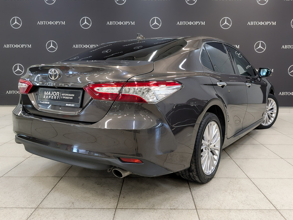 car-card-slide Toyota Camry 2020 150 000км фото №5