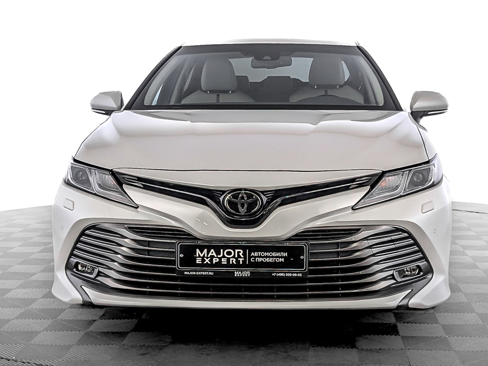 car-card-slide Toyota Camry 2021 61 157км фото №2