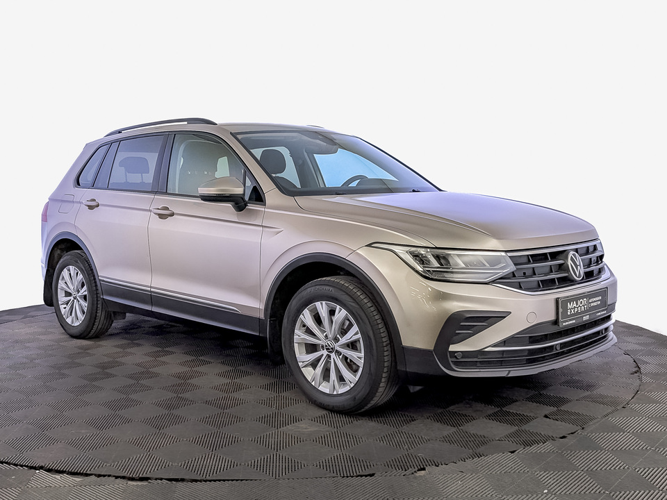 car-card-slide Volkswagen Tiguan 2021 96 071км фото №3