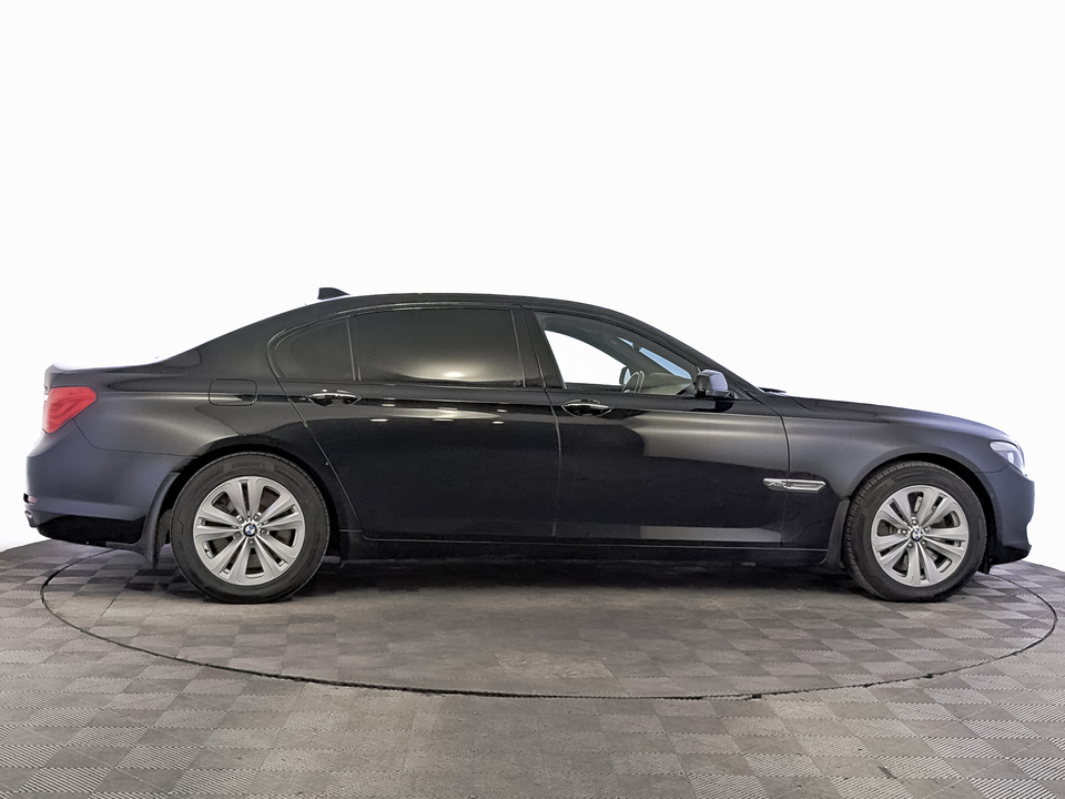 car-card-slide BMW 7 серии 2011 60 706км фото №4