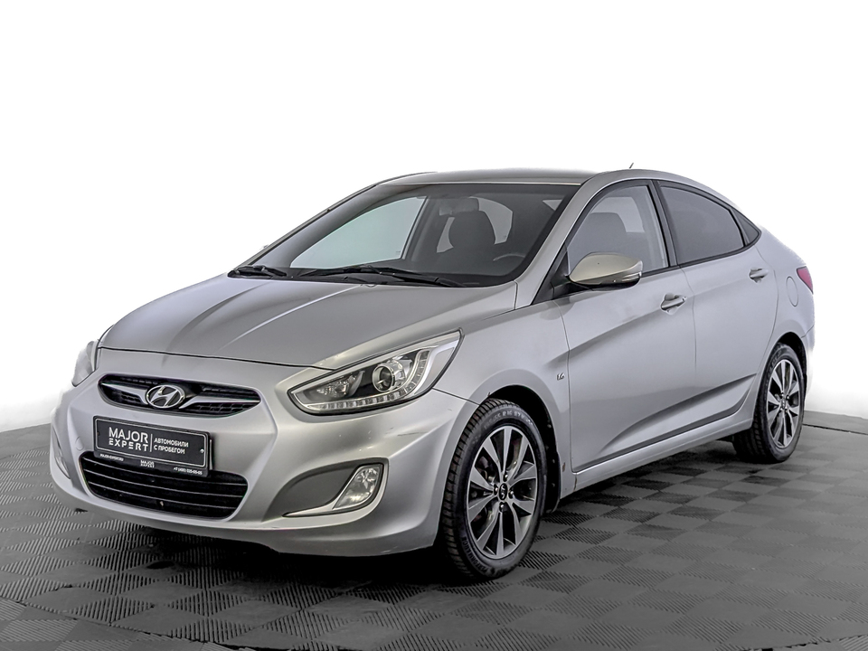 car-card-slide Hyundai Solaris 2013 137 449км фото №1