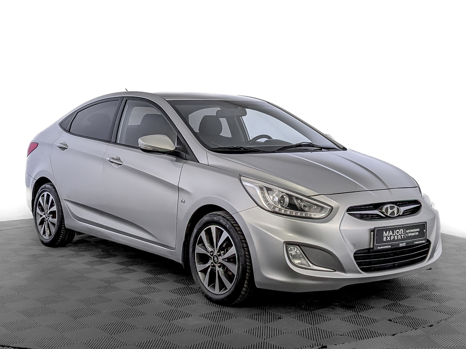 car-card-slide Hyundai Solaris 2013 137 449км фото №3