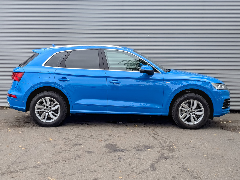 car-card-slide Audi Q5 2019 98 104км фото №4
