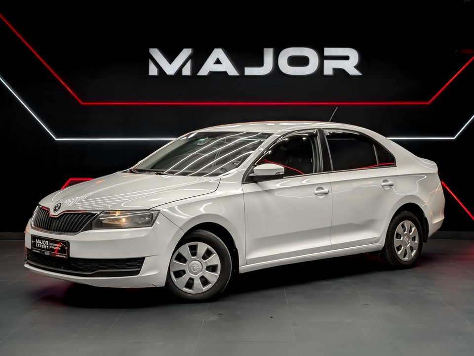 car-card-slide Skoda Rapid 2019 184 126км фото №1