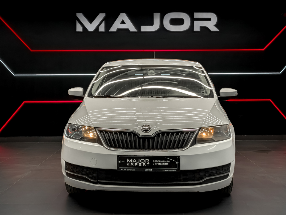 car-card-slide Skoda Rapid 2019 184 126км фото №2