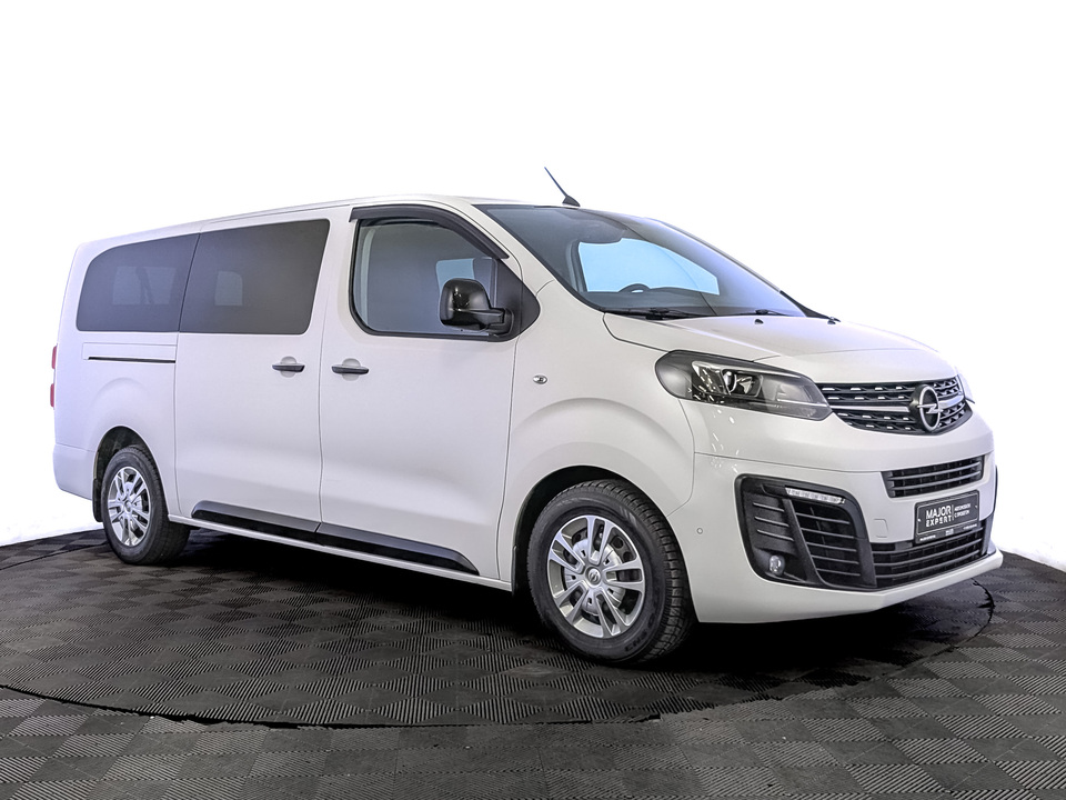 car-card-slide Opel Zafira Life 2021 74 900км фото №3