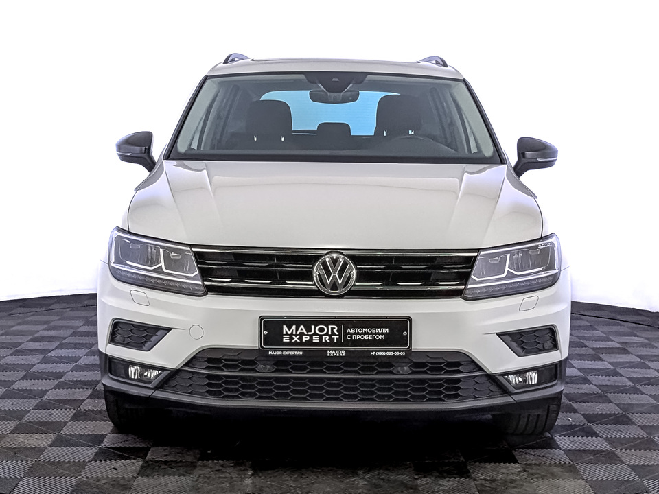 car-card-slide Volkswagen Tiguan 2020 54 391км фото №2