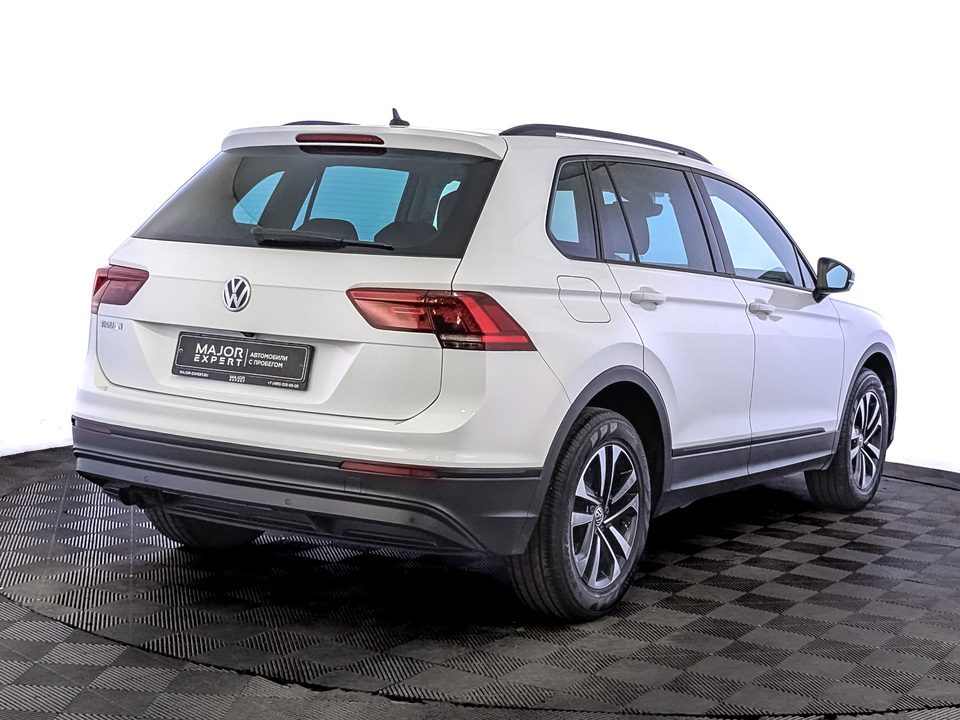 car-card-slide Volkswagen Tiguan 2020 54 391км фото №5