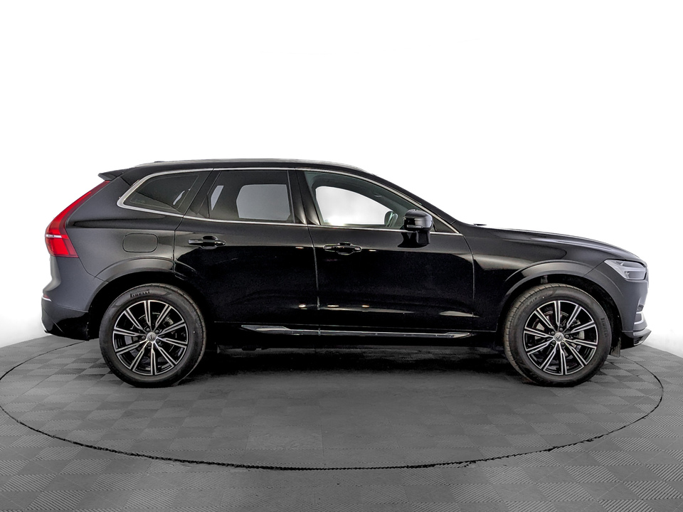 car-card-slide Volvo XC60 2020 46 592км фото №4