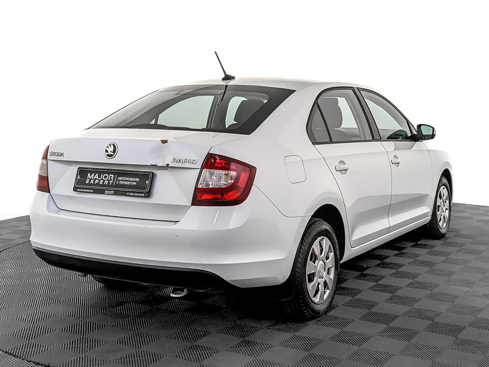 car-card-slide Skoda Rapid 2018 91 580км фото №5