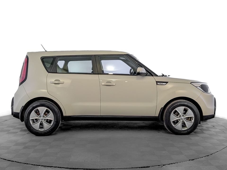 car-card-slide Kia Soul 2016 151 414км фото №4