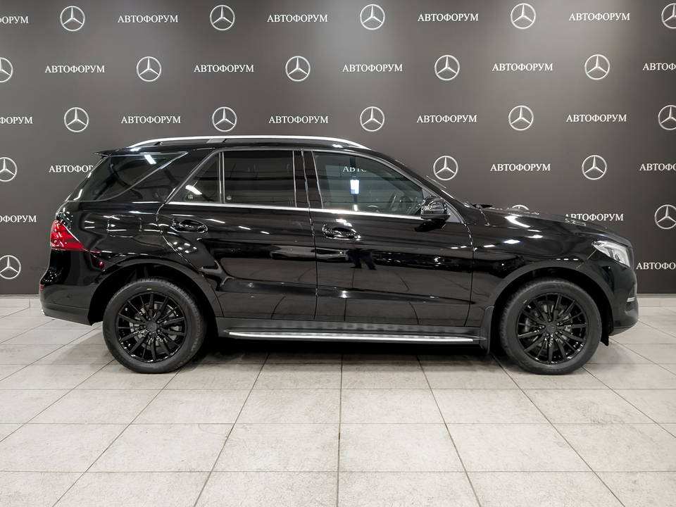 car-card-slide Mercedes-Benz GLE 2017 185 009км фото №4
