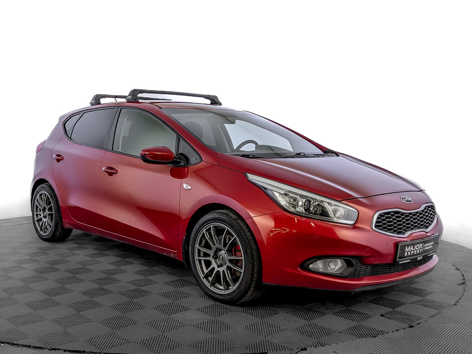 car-card-slide Kia Ceed 2014 234 366км фото №3