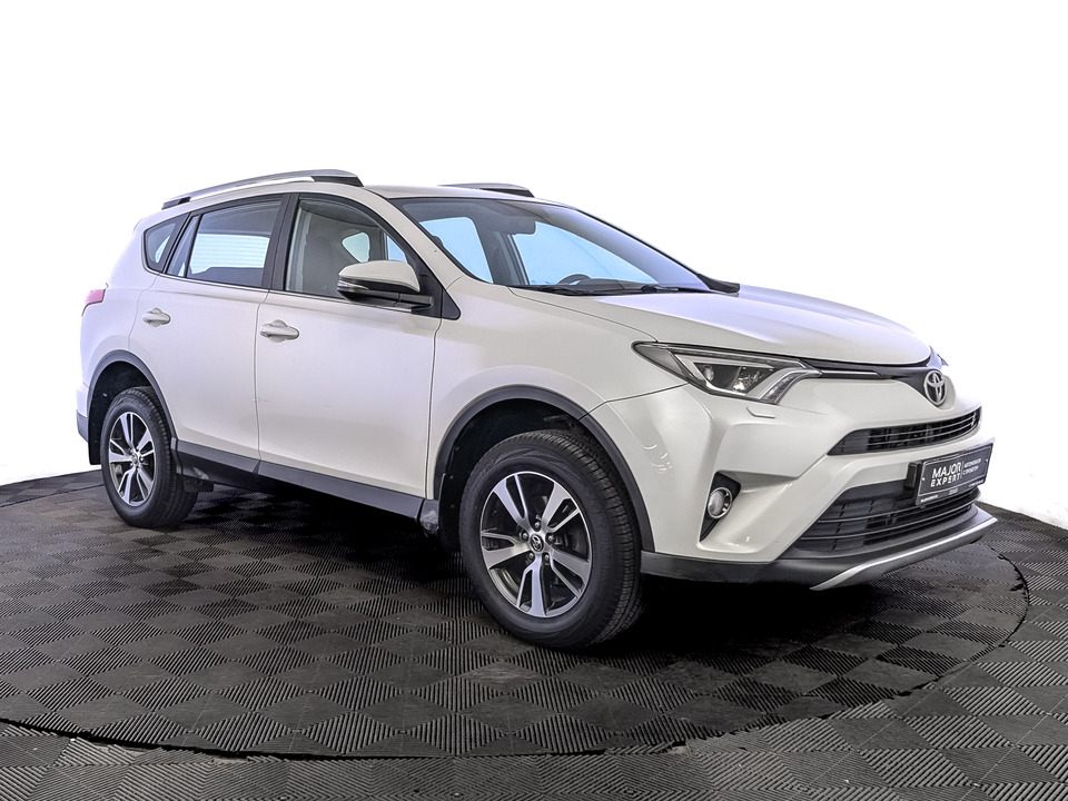 car-card-slide Toyota Rav-4 2017 74 828км фото №3