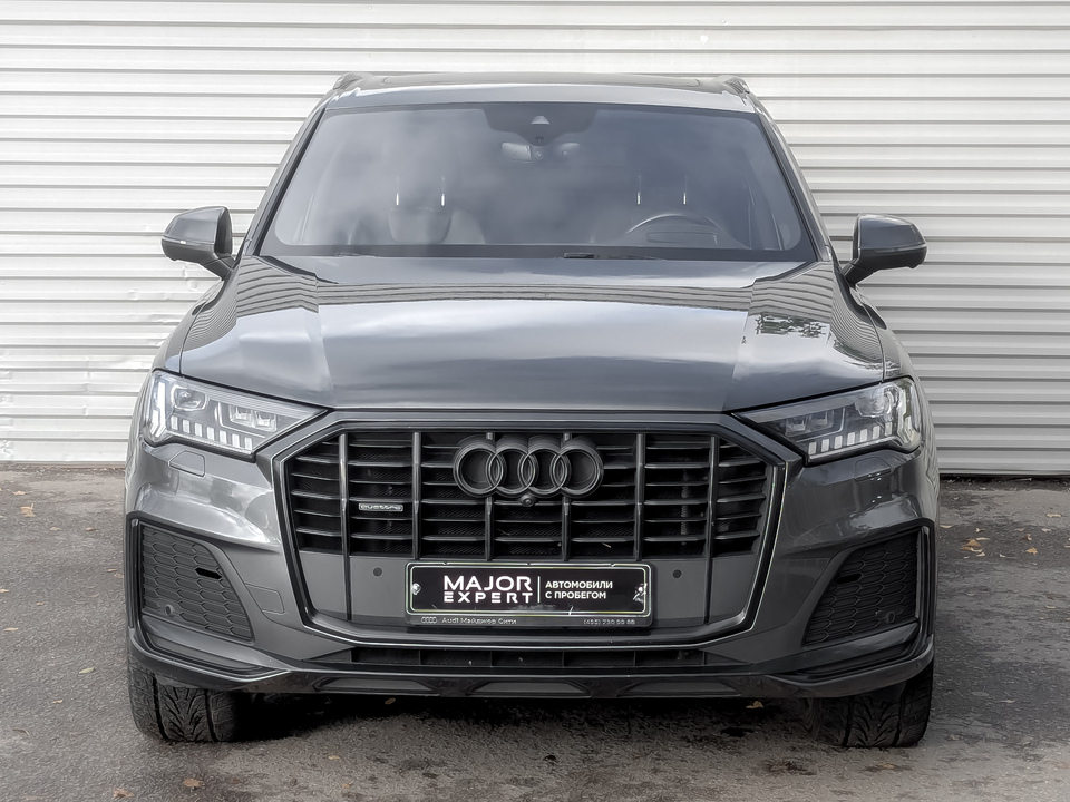 car-card-slide Audi Q7 2021 111 195км фото №2