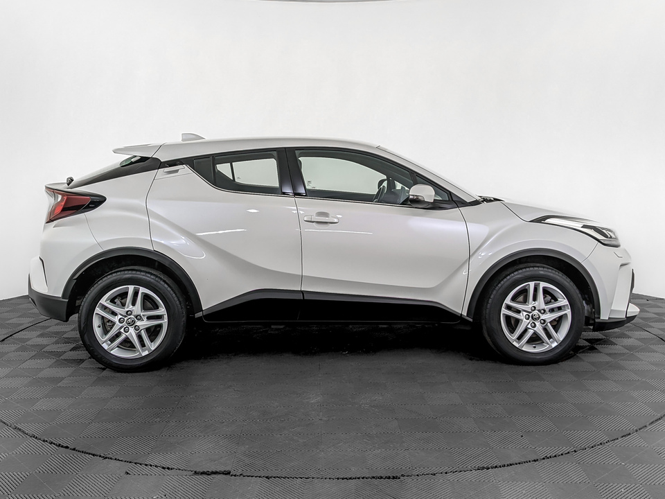 car-card-slide Toyota C-HR 2021 54 712км фото №4